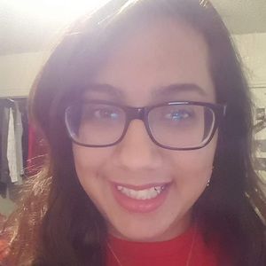 Meet your Posher, Aurea